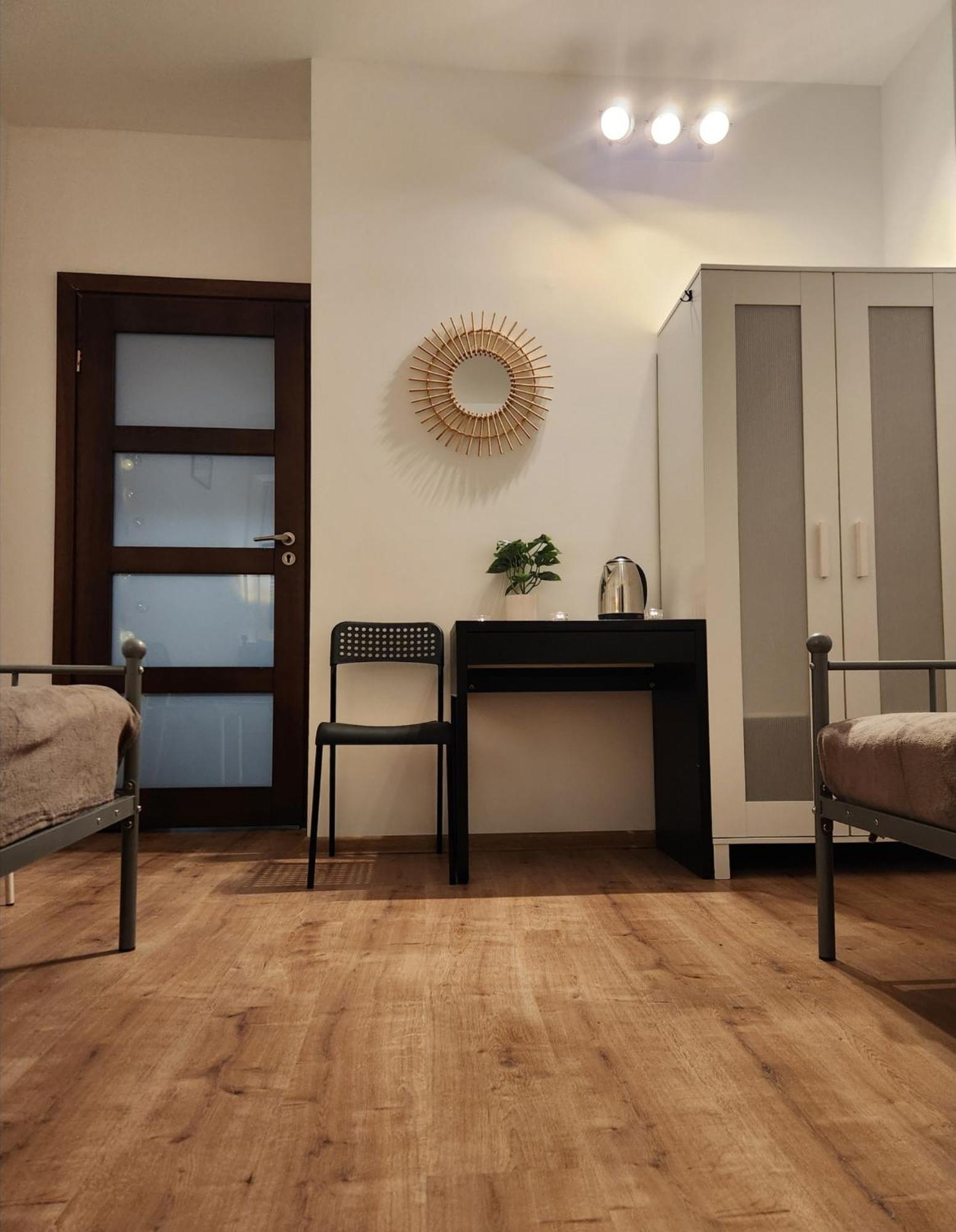 Pod Czapla Hostel Varsó Kültér fotó