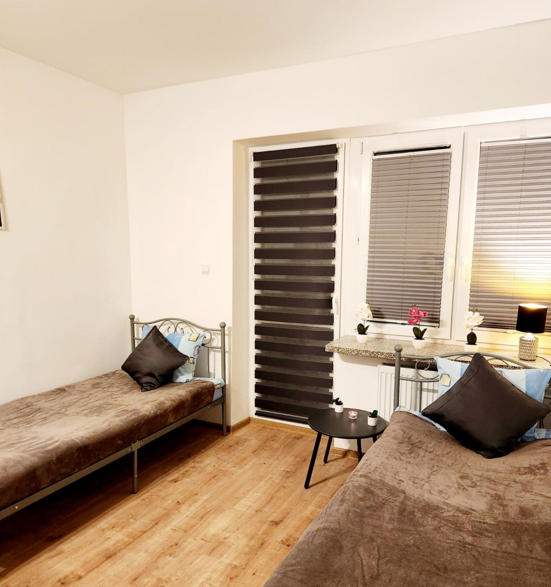 Pod Czapla Hostel Varsó Kültér fotó