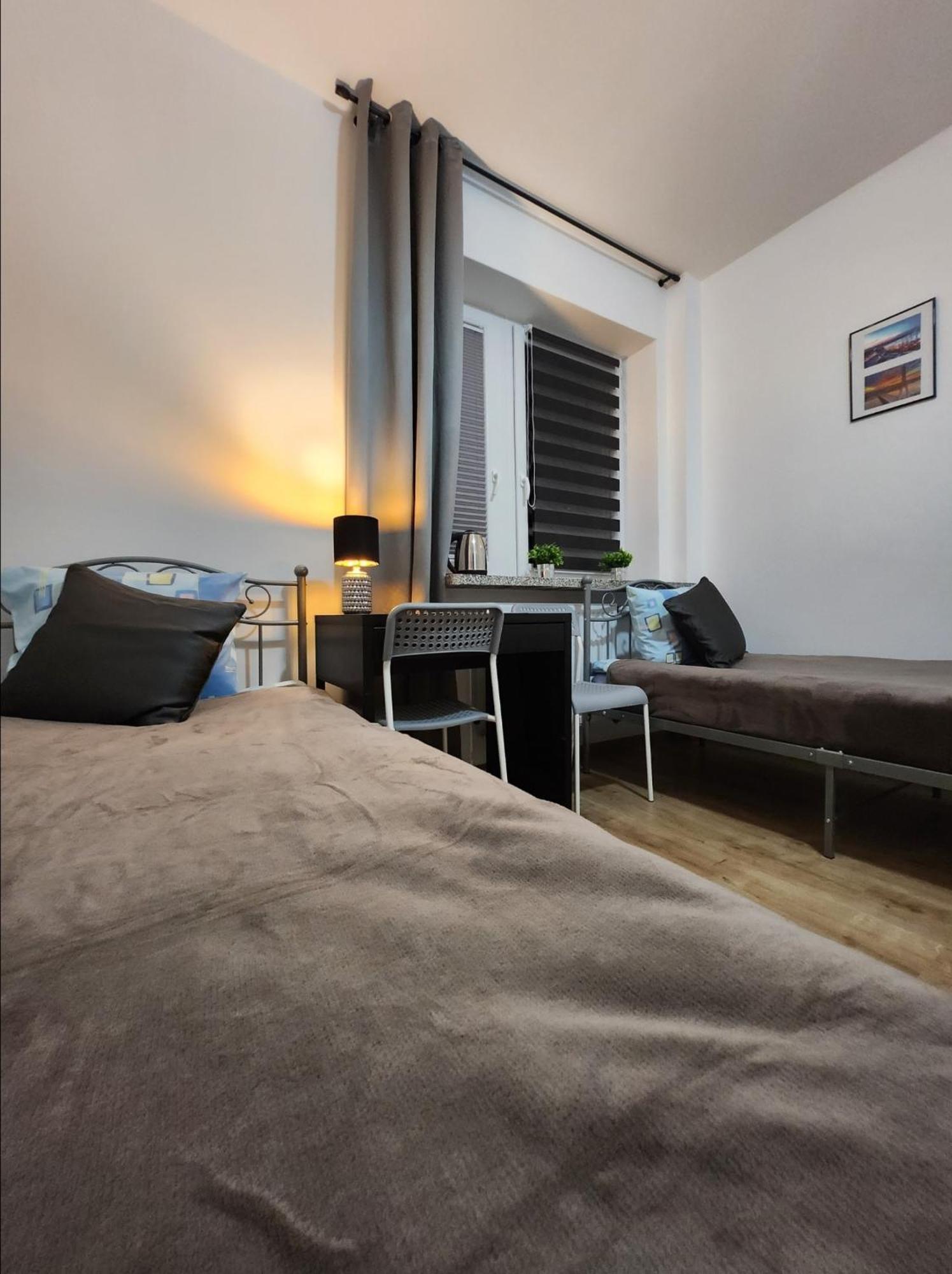 Pod Czapla Hostel Varsó Kültér fotó