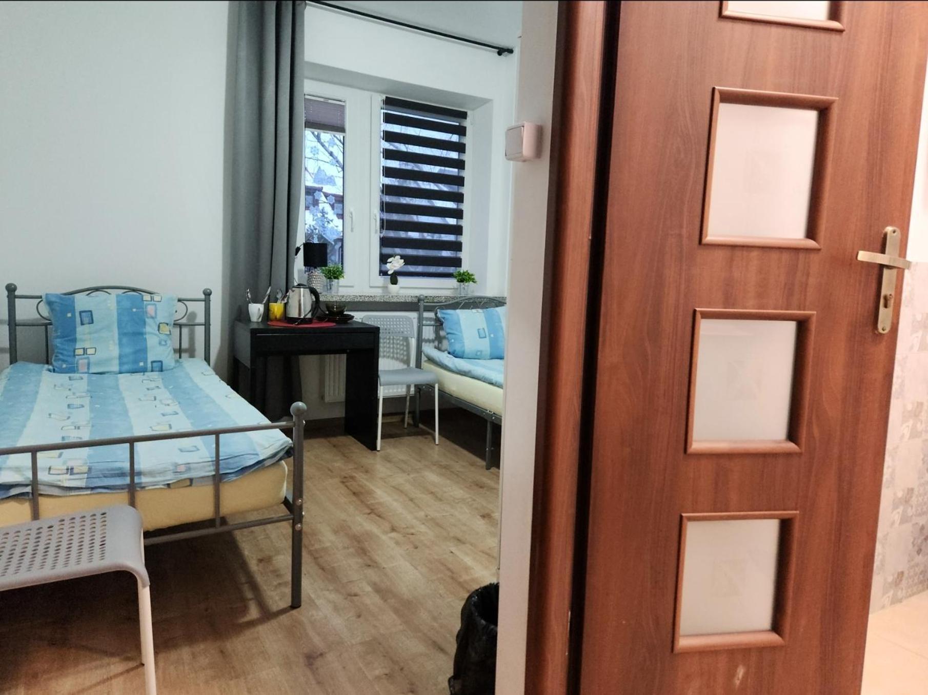 Pod Czapla Hostel Varsó Kültér fotó