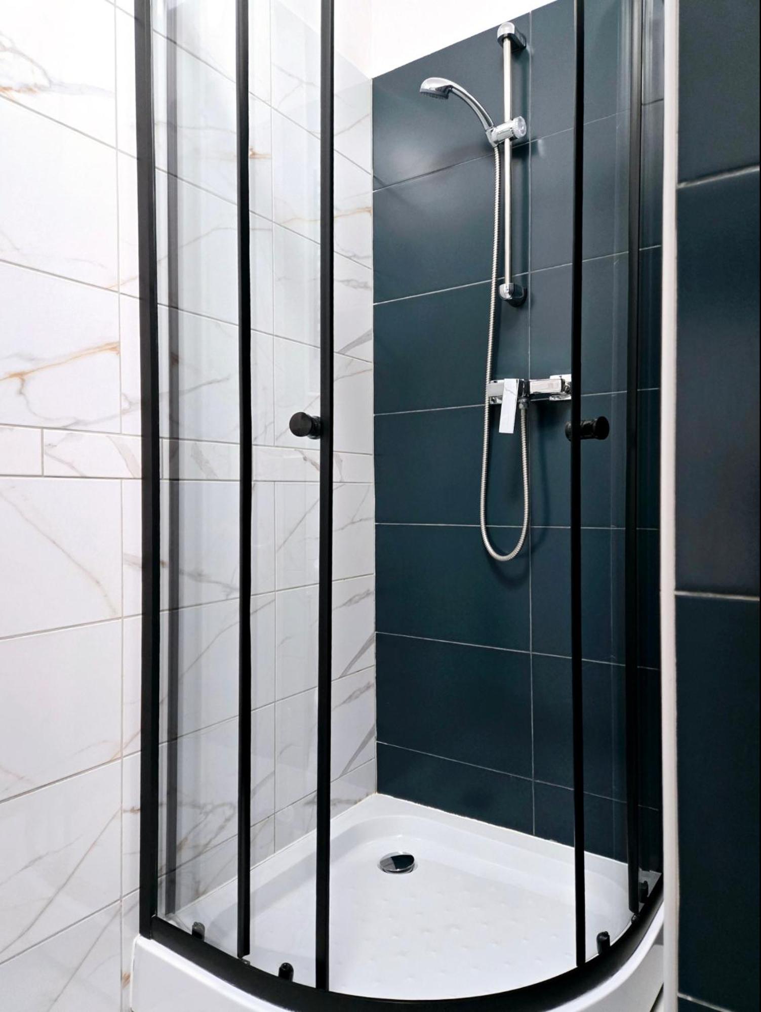 Pod Czapla Hostel Varsó Kültér fotó